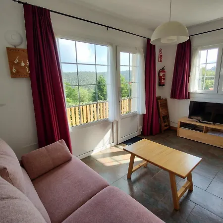 Apartamentos Corona * كوميلاس